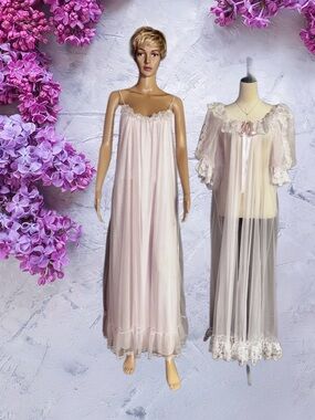 Tosca ~ Large ~ Vintage ~ Pink W/ Floral Lace Peignoir Robe & Nightgown Set